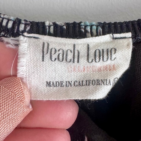 Peach Love California Boutique Long Sleeve Chiffon Floral Dress Size Medium - Picture 11 of 11